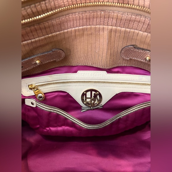 HENRI BENDEL 3/fer Emboss Leather Satchel “LADY WALKING DOG” & NWT Large Key Fob - Picture 9 of 16